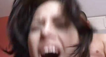 sex nu sinh viet Ông qhimset thúc đẩy một cô gái xinh đẹp để quan hệ tình dục.